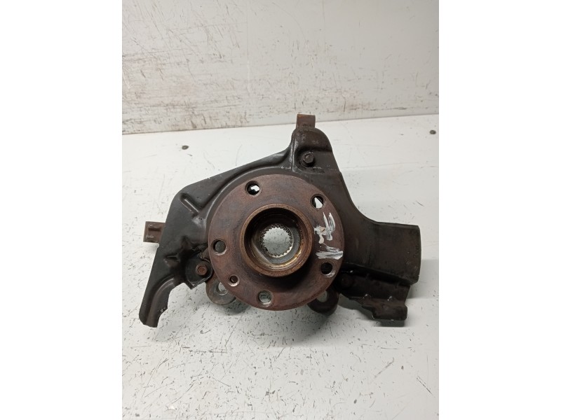 Recambio de mangueta delantera izquierda para fiat doblo cargo referencia OEM IAM   