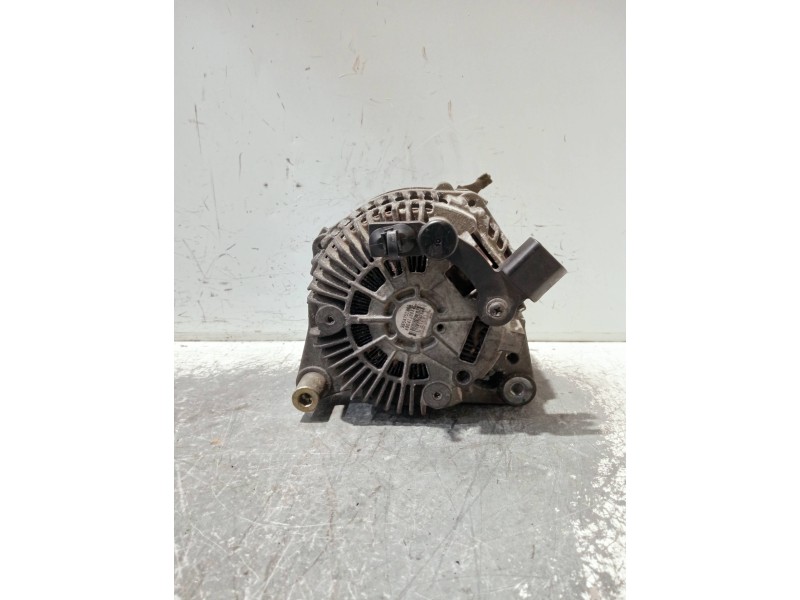 Recambio de alternador para peugeot 407 sw referencia OEM IAM 9654752880 A004TJ0084C 