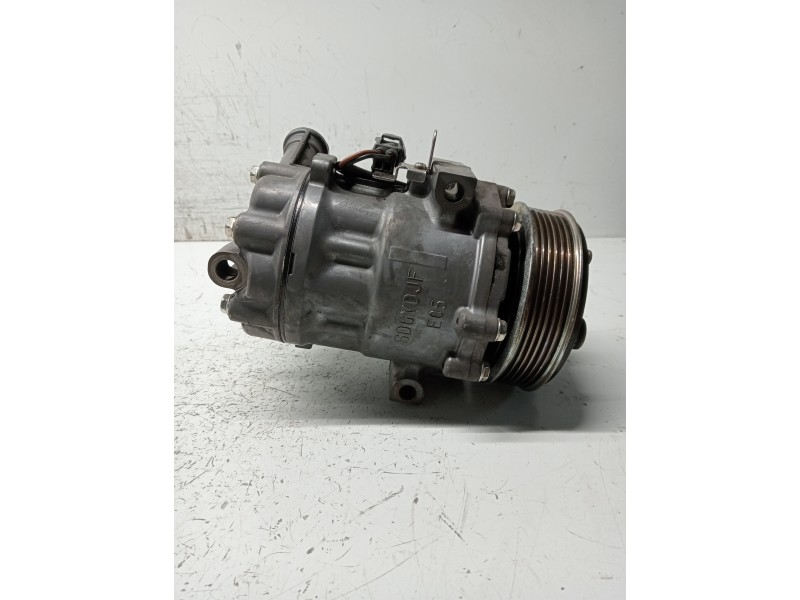 Recambio de compresor aire acondicionado para fiat doblo cargo referencia OEM IAM SD6V121921F 51893889 