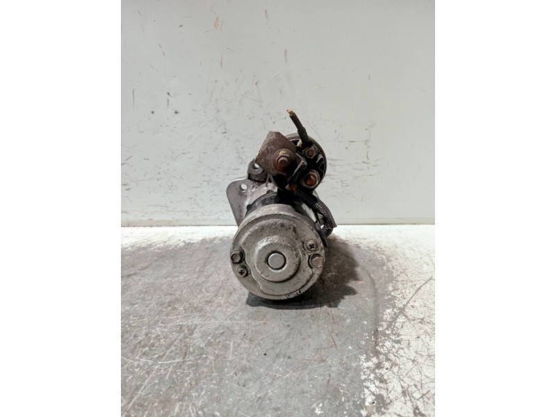 Recambio de motor arranque para renault clio ii fase ii (b/cb0) referencia OEM IAM 8200584675A M000T87881 