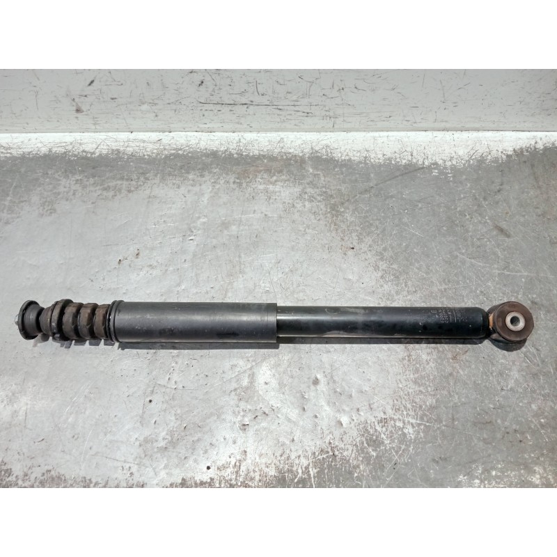Recambio de amortiguador trasero derecho para renault clio ii fase ii (b/cb0) referencia OEM IAM 8200662259 03071000594 
