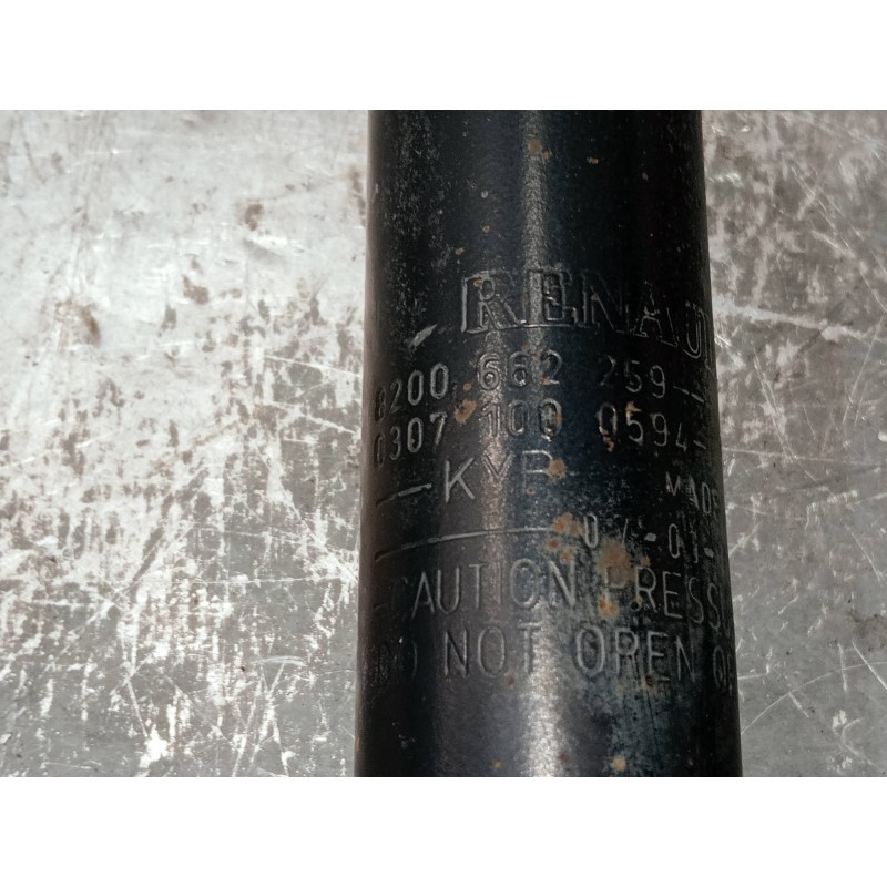 Recambio de amortiguador trasero derecho para renault clio ii fase ii (b/cb0) referencia OEM IAM 8200662259 03071000594 