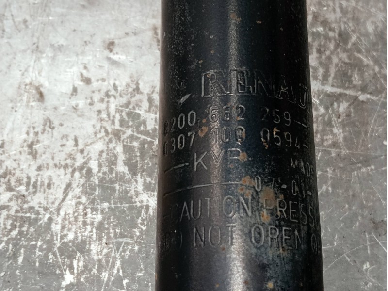 Recambio de amortiguador trasero derecho para renault clio ii fase ii (b/cb0) referencia OEM IAM 8200662259 03071000594 