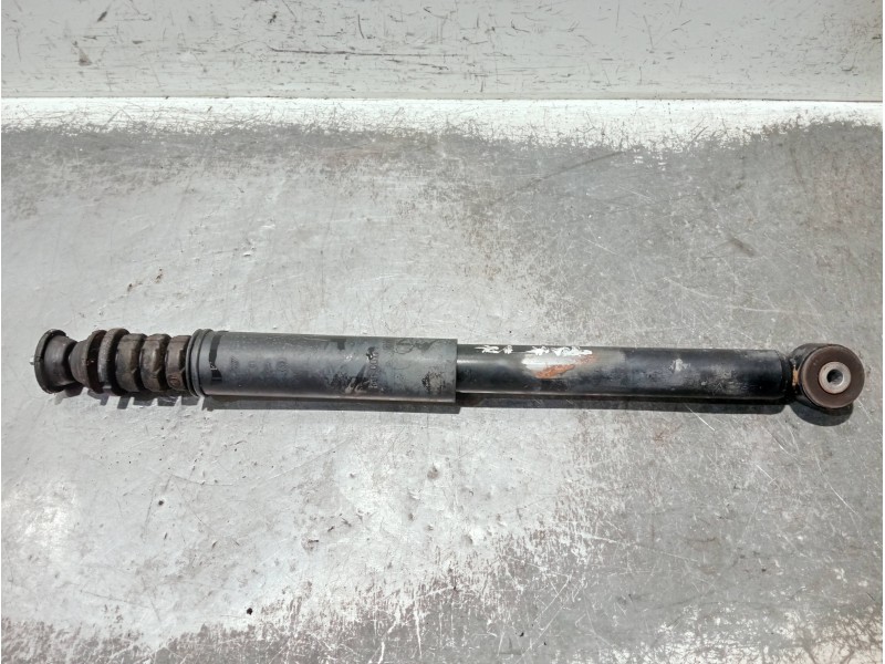Recambio de amortiguador trasero izquierdo para renault clio ii fase ii (b/cb0) referencia OEM IAM 8200662259 03071000594 
