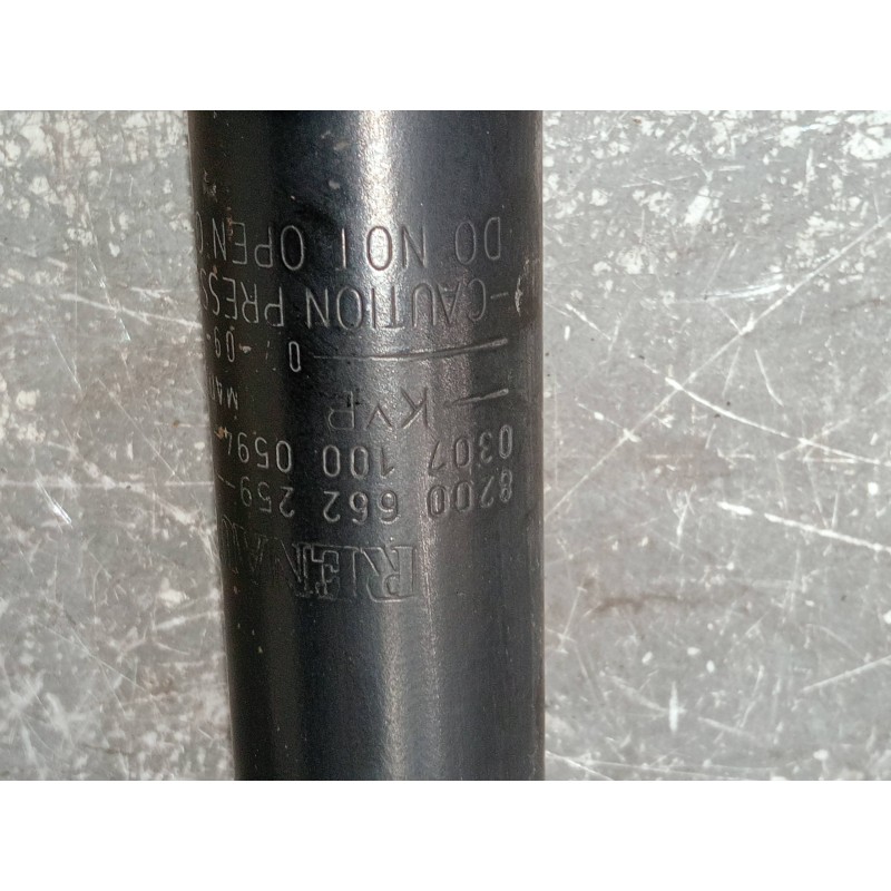 Recambio de amortiguador trasero izquierdo para renault clio ii fase ii (b/cb0) referencia OEM IAM 8200662259 03071000594 