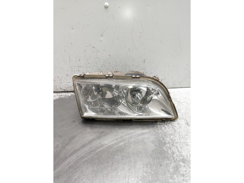 Recambio de faro derecho para volvo s40 berlina referencia OEM IAM 1AG00786134  