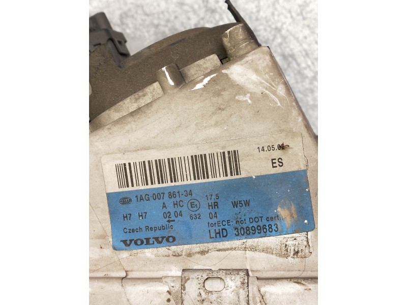 Recambio de faro derecho para volvo s40 berlina referencia OEM IAM 1AG00786134  
