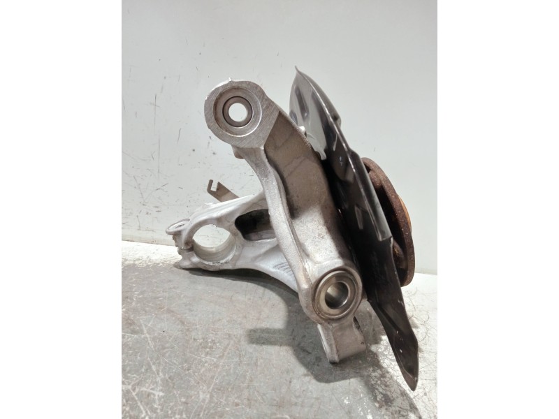 Recambio de mangueta delantera derecha para volkswagen touran (5t1) referencia OEM IAM 5Q0407258A 5Q0400054CF 