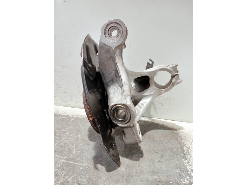 Recambio de mangueta delantera izquierda para volkswagen touran (5t1) referencia OEM IAM 5Q0407257A 5Q0400053 