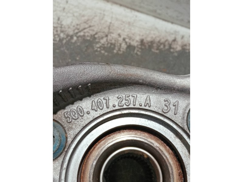 Recambio de mangueta delantera izquierda para volkswagen touran (5t1) referencia OEM IAM 5Q0407257A 5Q0400053 