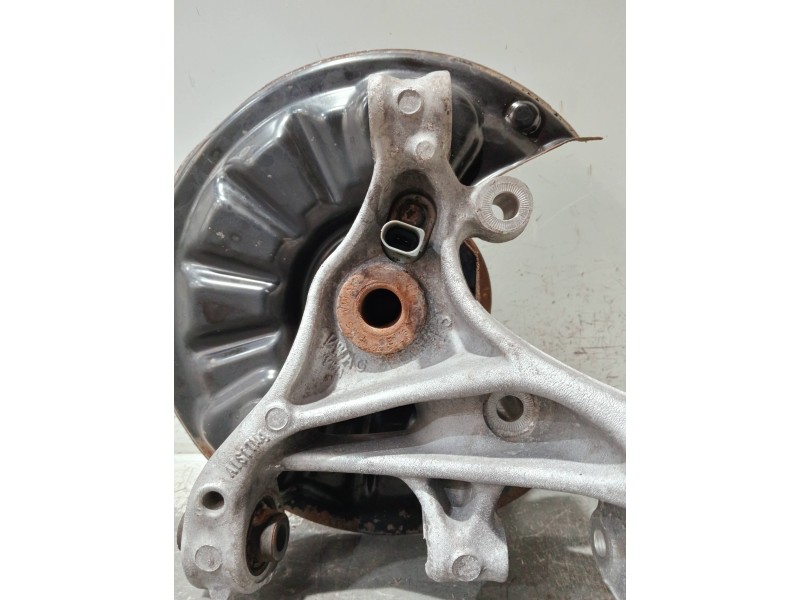 Recambio de mangueta trasera izquierda para volkswagen touran (5t1) referencia OEM IAM 5QA505435A  