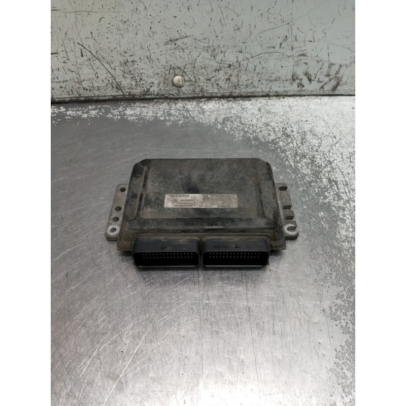 Recambio de centralita motor uce para renault megane i fase 2 berlina (ba0) referencia OEM IAM S110130048 8200044437 8200046162