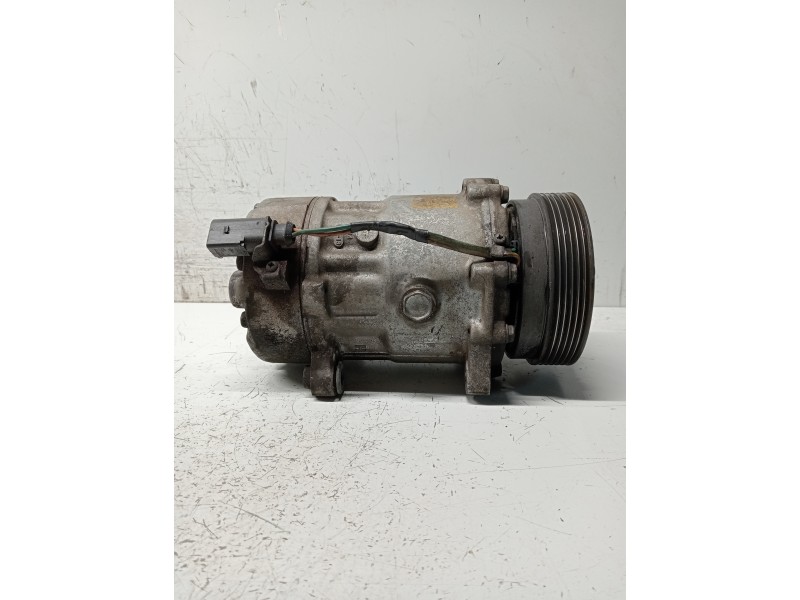 Recambio de compresor aire acondicionado para volkswagen golf iv berlina (1j1) referencia OEM IAM   