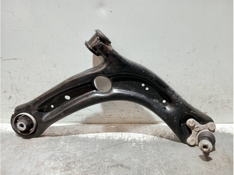 Recambio de brazo suspension inferior delantero derecho para volkswagen touran (5t1) referencia OEM IAM 3Q0407154B  