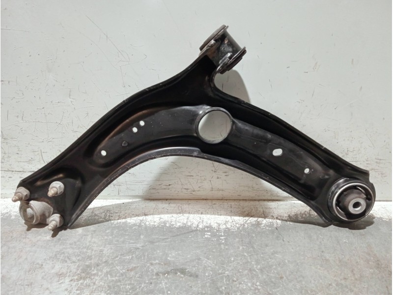 Recambio de brazo suspension inferior delantero derecho para volkswagen touran (5t1) referencia OEM IAM 3Q0407154B  