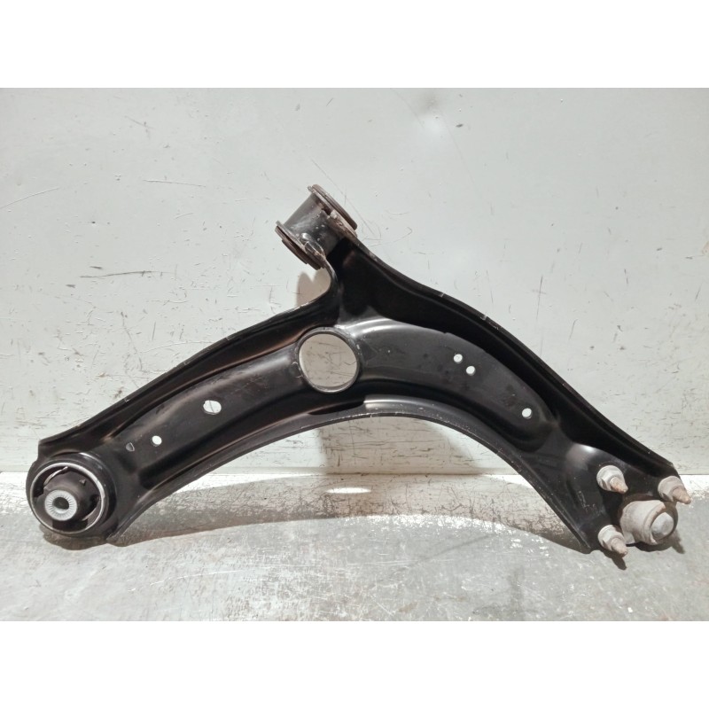 Recambio de brazo suspension inferior delantero izquierdo para volkswagen touran (5t1) referencia OEM IAM 3Q0407153B  