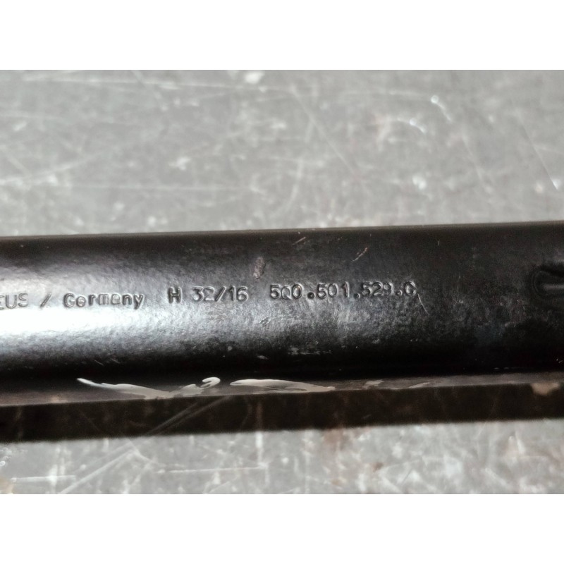 Recambio de brazo suspension inferior trasero derecho para volkswagen touran (5t1) referencia OEM IAM 5Q0501529C  