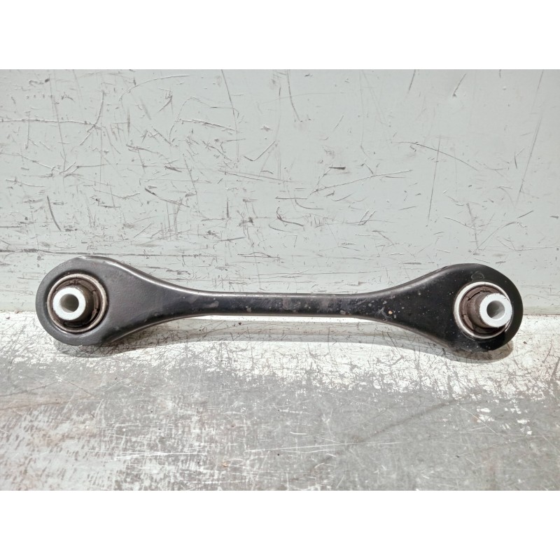 Recambio de brazo suspension inferior trasero izquierdo para volkswagen touran (5t1) referencia OEM IAM 5Q0501529C  