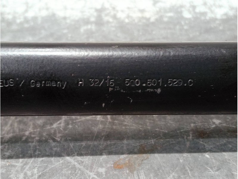 Recambio de brazo suspension inferior trasero izquierdo para volkswagen touran (5t1) referencia OEM IAM 5Q0501529C  