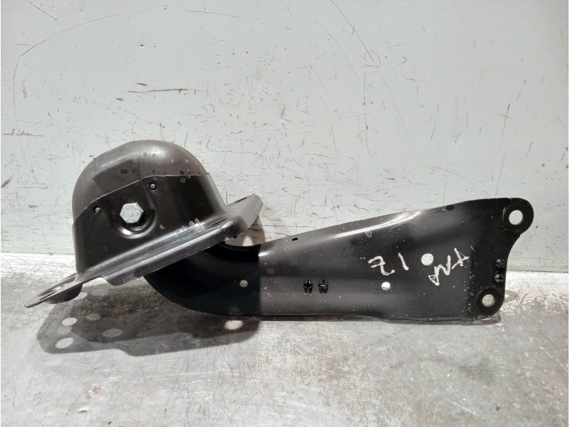 Recambio de brazo suspension inferior trasero izquierdo para volkswagen touran (5t1) referencia OEM IAM 5Q0505225  