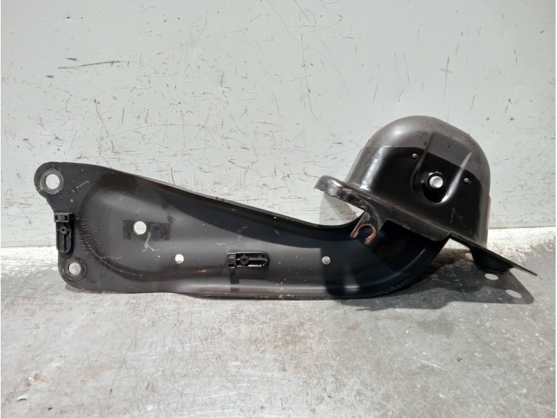Recambio de brazo suspension inferior trasero izquierdo para volkswagen touran (5t1) referencia OEM IAM 5Q0505225  