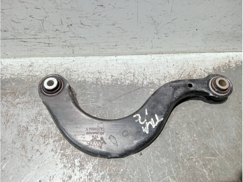 Recambio de brazo suspension superior trasero izquierdo para volkswagen touran (5t1) referencia OEM IAM 5Q0505323D  