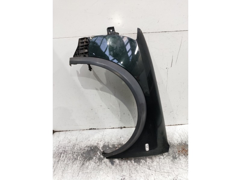 Recambio de aleta delantera izquierda para audi a6 avant (4b5) referencia OEM IAM   