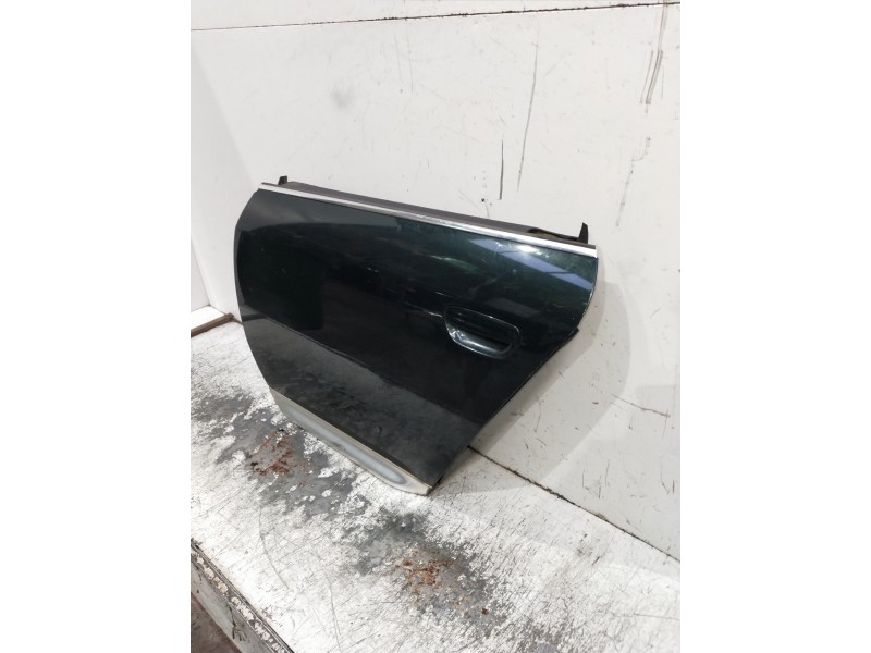 Recambio de puerta trasera izquierda para audi a6 avant (4b5) referencia OEM IAM   5P