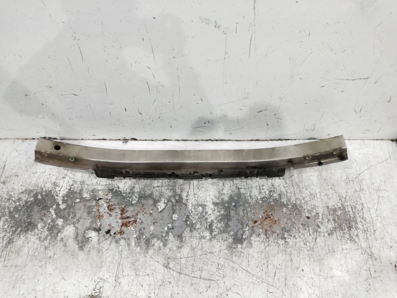 Recambio de refuerzo paragolpes delantero para opel astra h berlina referencia OEM IAM 24460537  