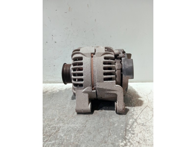 Recambio de alternador para opel astra h ber. referencia OEM IAM 55556069 0124425024 