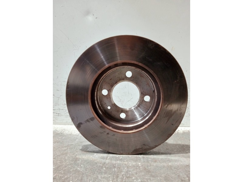Recambio de disco freno delantero para volkswagen polo (9n1) referencia OEM IAM   