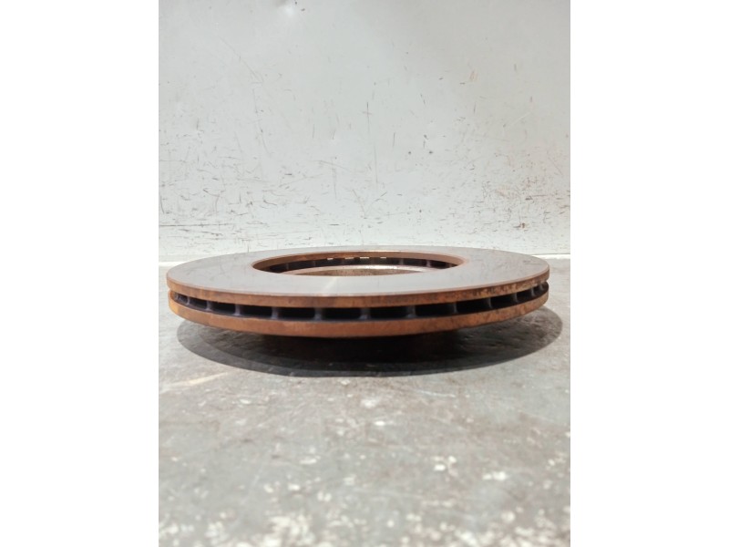 Recambio de disco freno delantero para volkswagen polo (9n1) referencia OEM IAM   