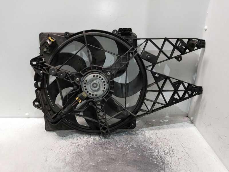 Recambio de electroventilador para fiat doblo cargo referencia OEM IAM 518207180 896000000 