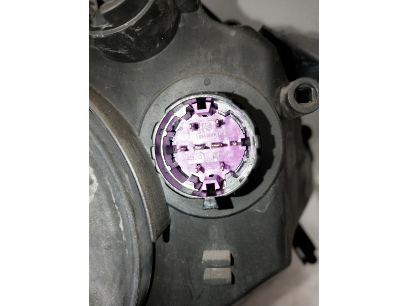 Recambio de faro izquierdo para fiat doblo cargo referencia OEM IAM 51810672  