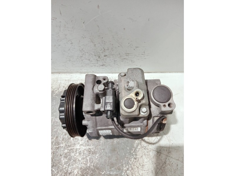 Recambio de compresor aire acondicionado para audi a6 avant (4b5) referencia OEM IAM 4B0260805J 4471709385 