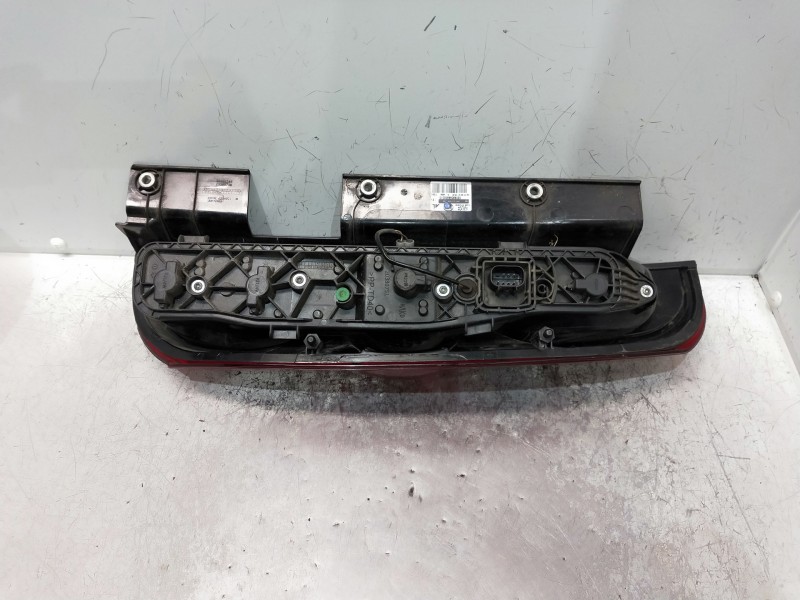 Recambio de piloto trasero izquierdo para fiat doblo cargo referencia OEM IAM 20580748  