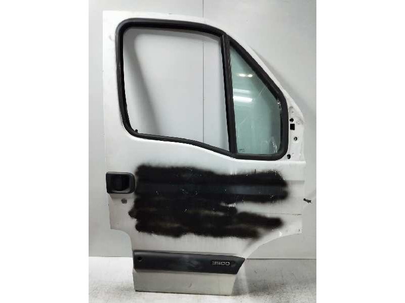 Recambio de puerta delantera derecha para opel movano 2.8 dti referencia OEM IAM   