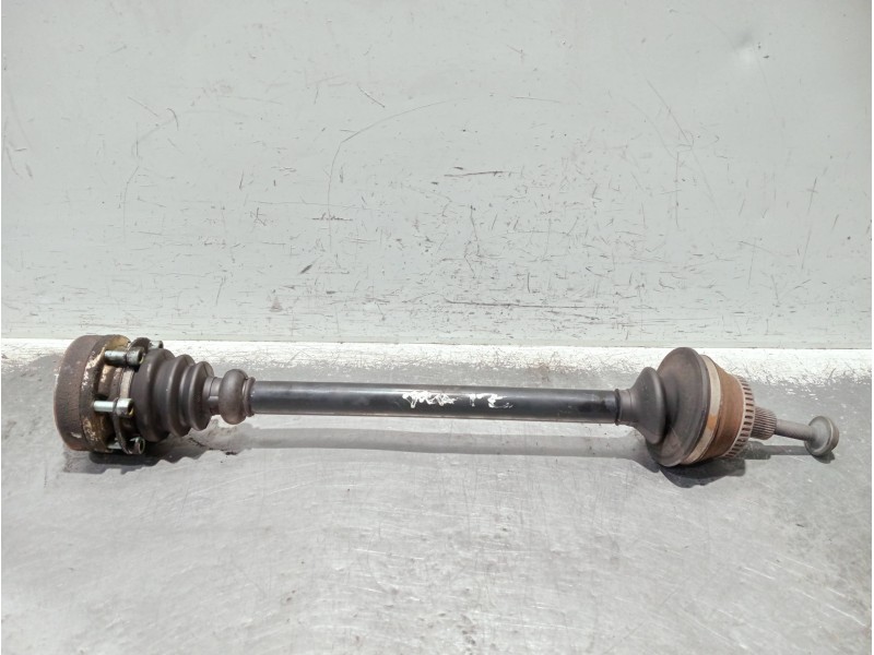 Recambio de transmision trasera izquierda para audi a6 avant (4b5) referencia OEM IAM 4Z7501203A  