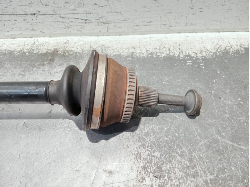 Recambio de transmision trasera izquierda para audi a6 avant (4b5) referencia OEM IAM 4Z7501203A  