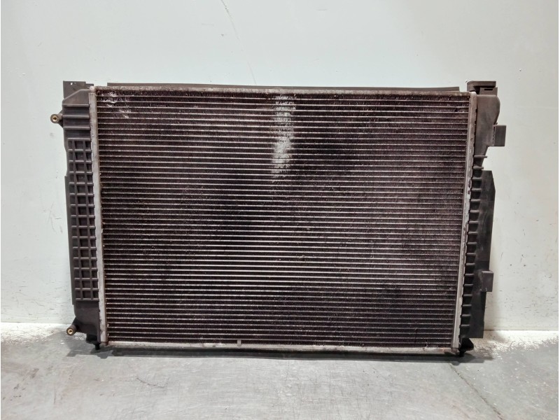 Recambio de radiador agua para audi a6 avant (4b5) referencia OEM IAM   