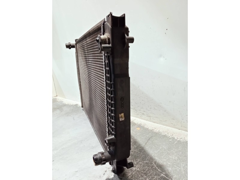 Recambio de radiador agua para audi a6 avant (4b5) referencia OEM IAM   