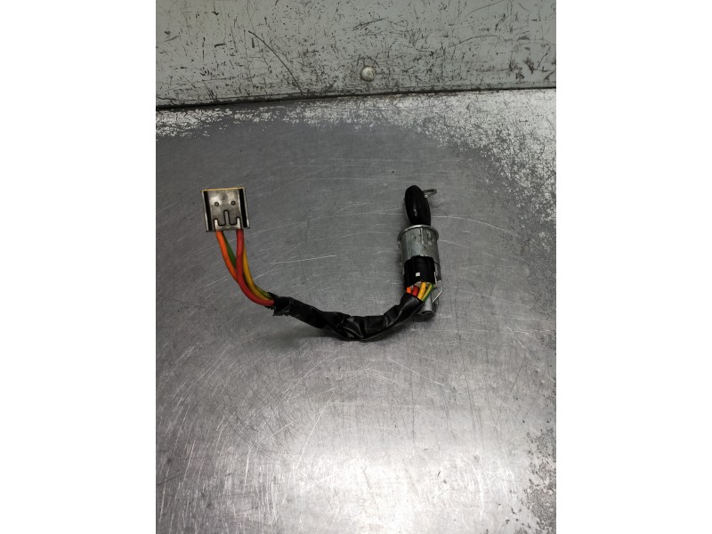 Recambio de conmutador de arranque para renault clio ii fase ii (b/cb0) referencia OEM IAM   
