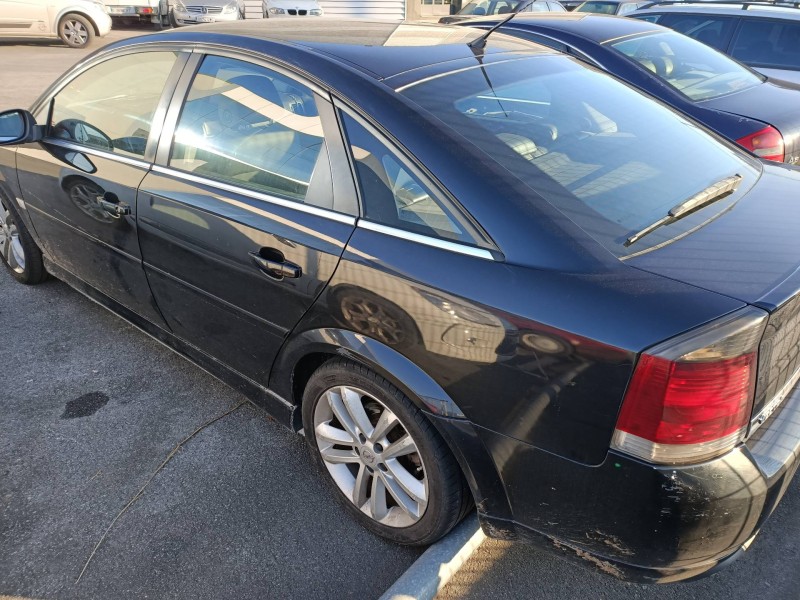 opel vectra c berlina del año 2007