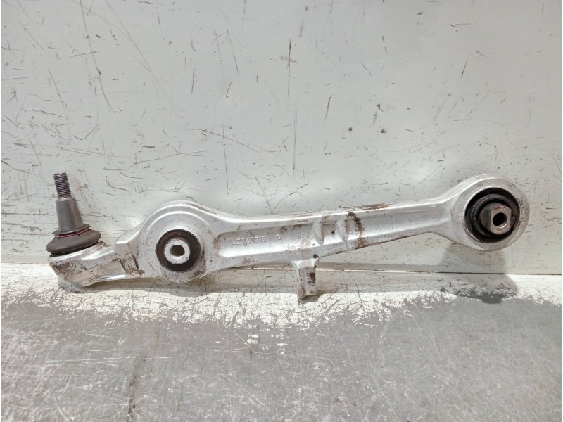 Recambio de brazo suspension inferior delantero derecho para audi a6 avant (4b5) referencia OEM IAM 4Z7407151G  