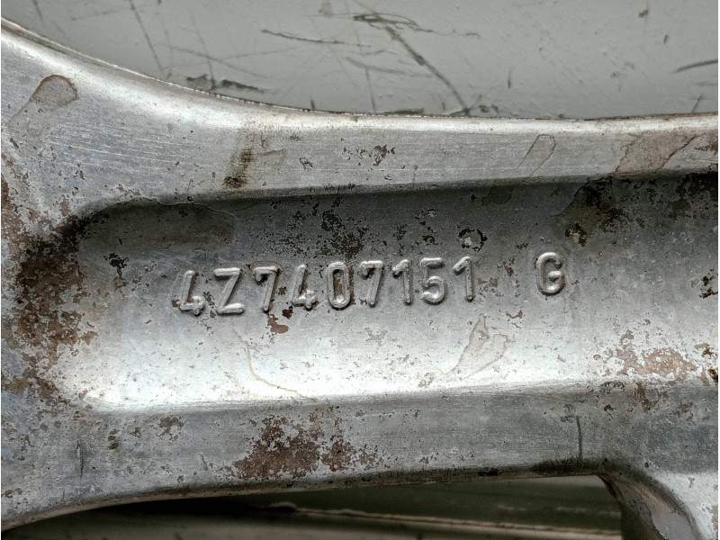Recambio de brazo suspension inferior delantero derecho para audi a6 avant (4b5) referencia OEM IAM 4Z7407151G  