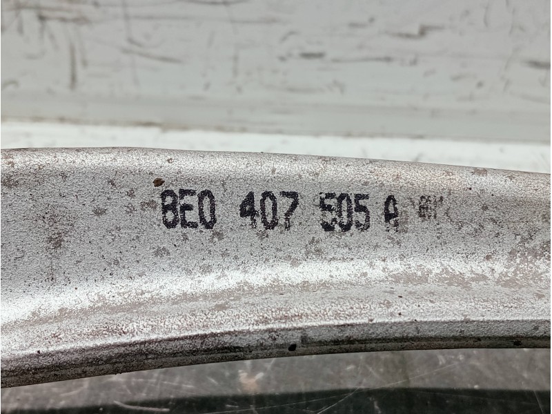 Recambio de brazo suspension superior delantero izquierdo para audi a6 avant (4b5) referencia OEM IAM 8E0407505A  