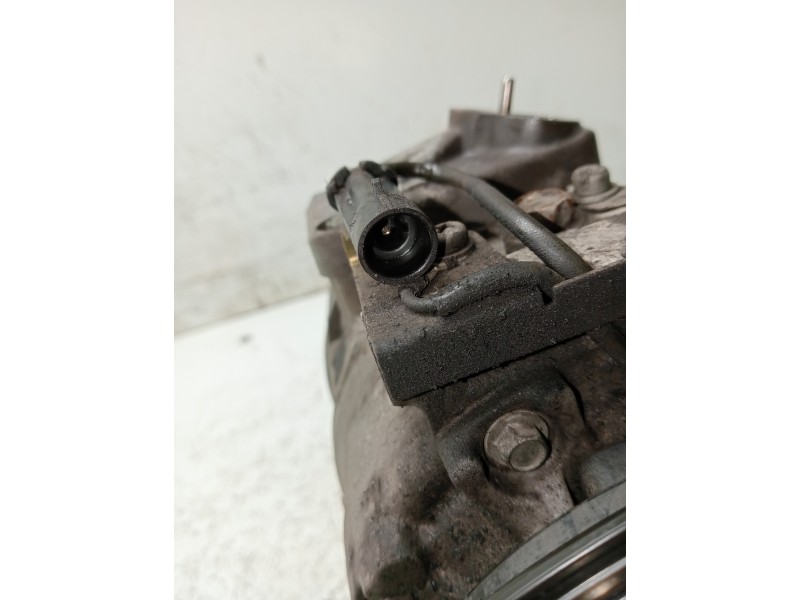 Recambio de compresor aire acondicionado para lancia thesis (115) referencia OEM IAM 4472208153  