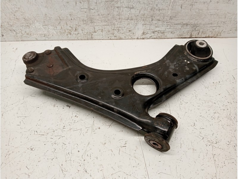 Recambio de brazo suspension inferior delantero izquierdo para fiat doblo cargo referencia OEM IAM   