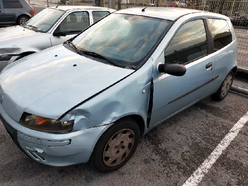 fiat punto berlina (188) del año 2001