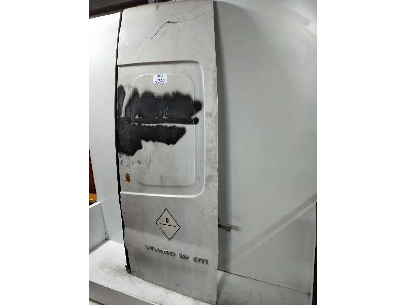 Recambio de puerta trasera derecha para opel vivaro referencia OEM IAM CIEGA  